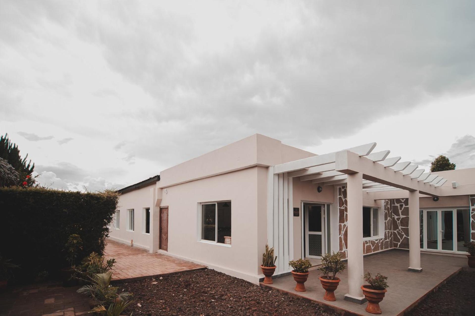 Mahafaly Hotel & Resort Antsirabe Eksteriør billede
